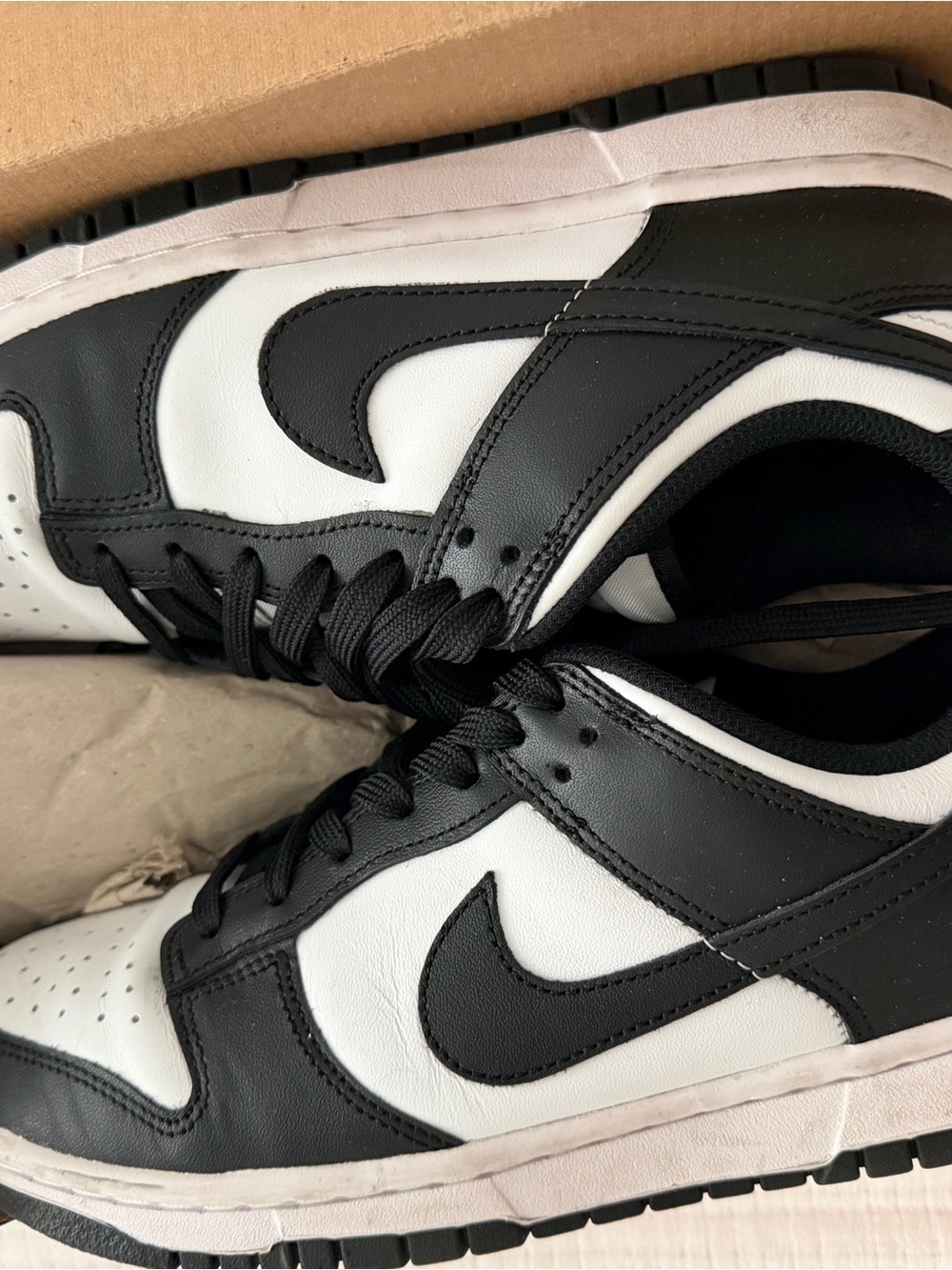 Nike Low-Top Sneakers in Black and White Nike dunks